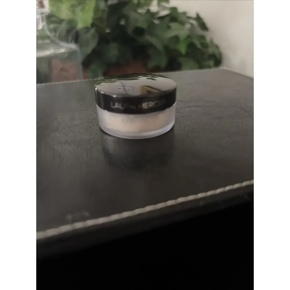 laura mercier laura mercier